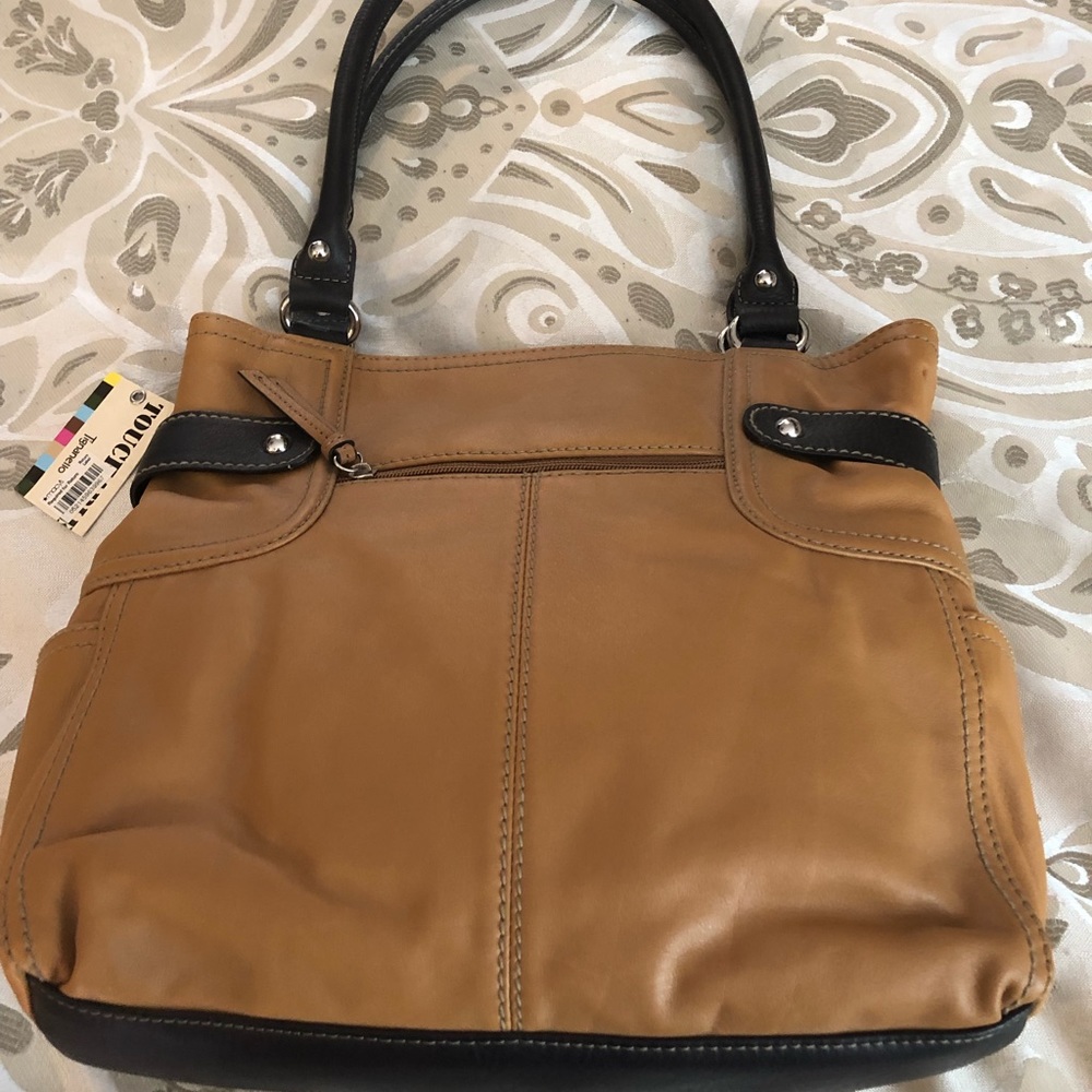 Leather shoulder handbag by Tiagenello